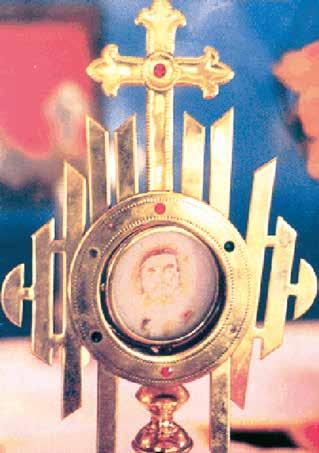 Monstrance containing the Particle in which the image appeared