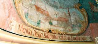 Fresco in Ludbreg depicting 'Majka Božja Škapularska' related to the 1411 Eucharistic miracle.