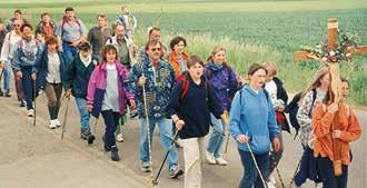The faithful on a pilgrimage to Bettbrunn