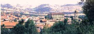 Panoramic view of Mogoro, highlighting the town where the 1604 Eucharistic miracle occurred, with its scenic landscape.